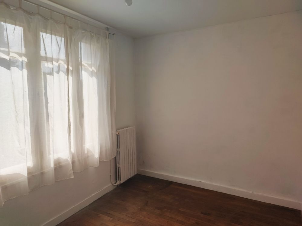 SAINT-BRIEUC-DE-MAURON Maison  5 pièce(s) 100 m2 4