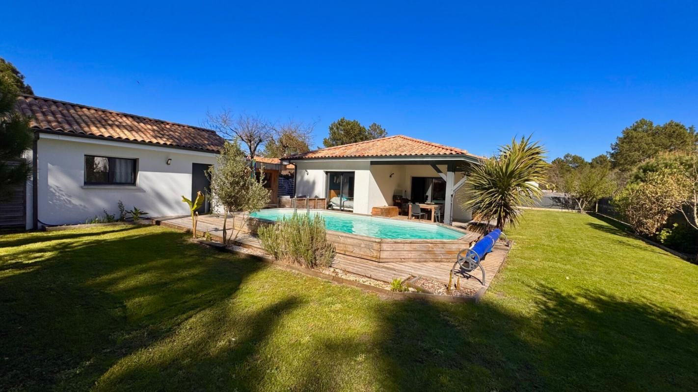 VILLA PLAIN-PIED QUARTIER PRIVILEGIE