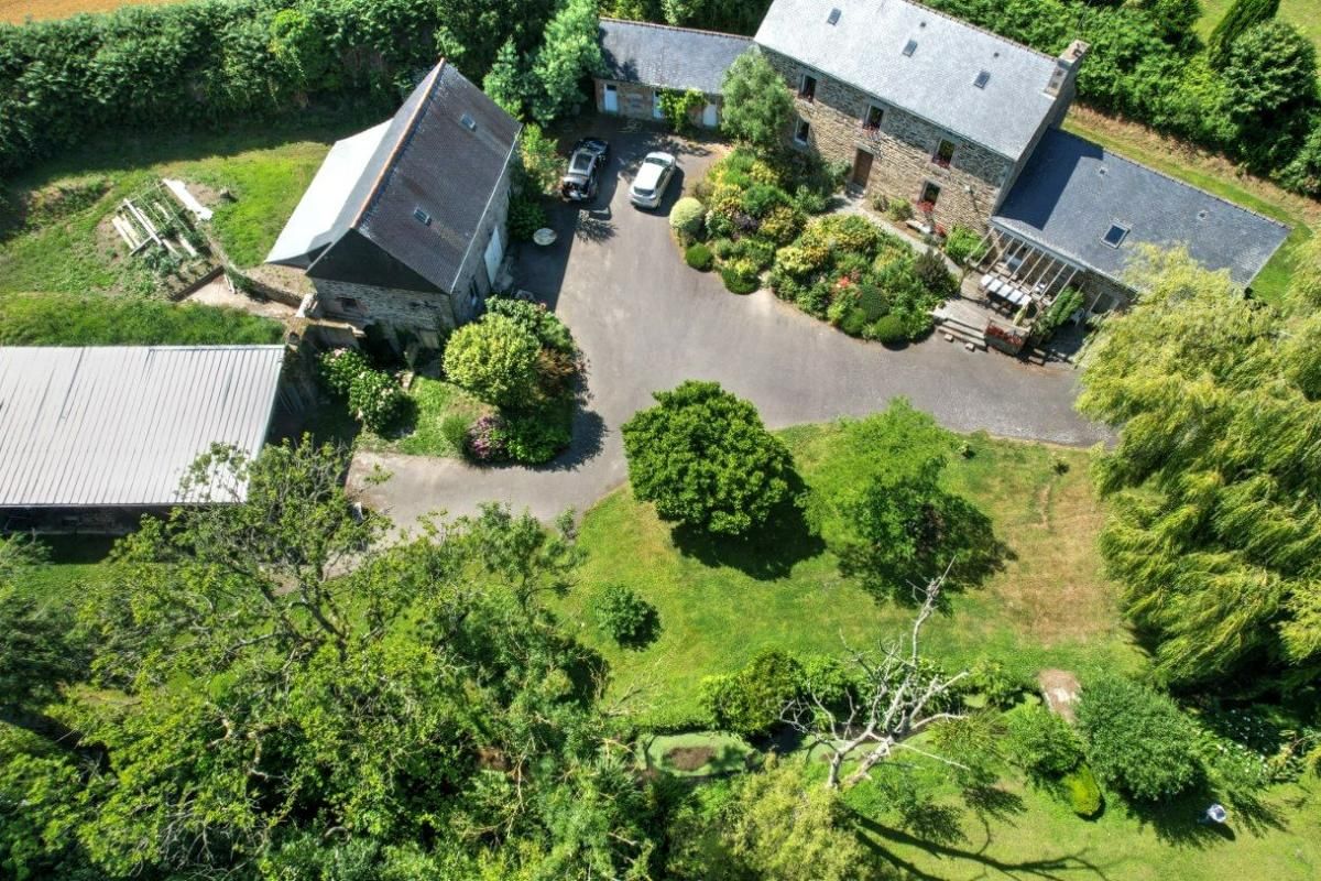 LANNION Demeure de caractère de 185 m2 , 5 chambres 3