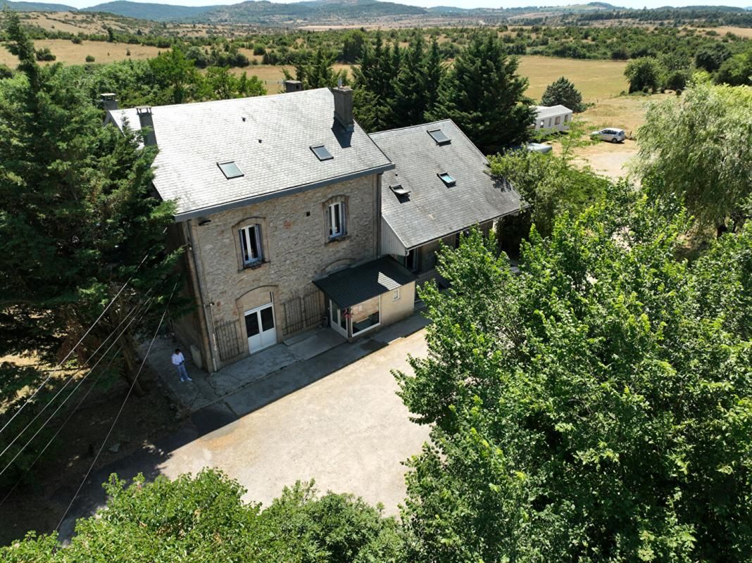NANT Gites dans ancienne gare au coeur du LARZAC  (12230 NANT) 3