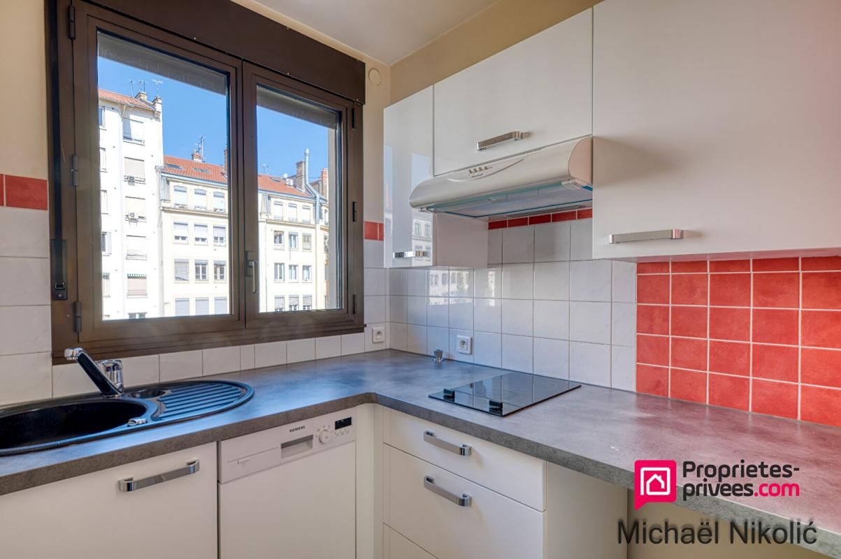 LYON-7E-ARRONDISSEMENT Appartement 2 pièces T2 F2 54 m² 4