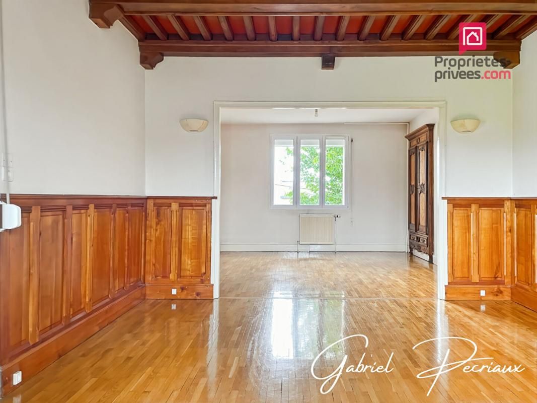 SAINT-ANDRE-LES-VERGERS Maison familiale 6 pièce(s) 116 m2 + grande dépendance 3
