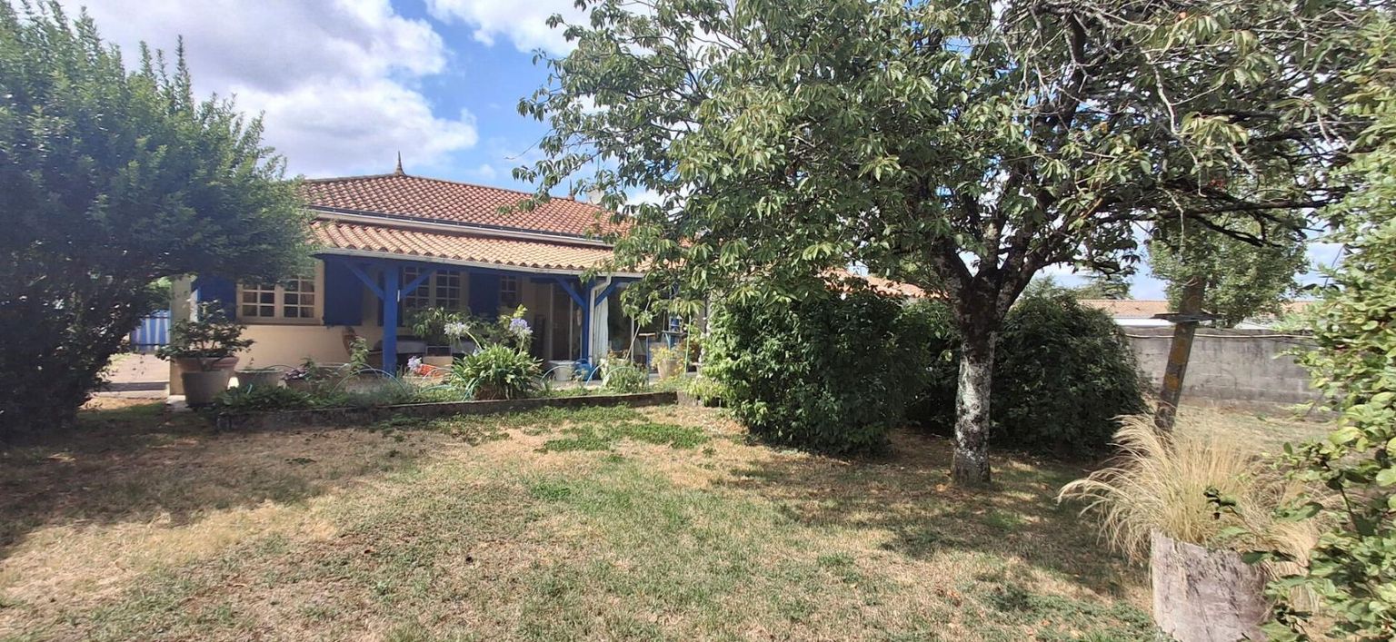 NALLIERS Maison  5 pièce(s) 87 m2 2