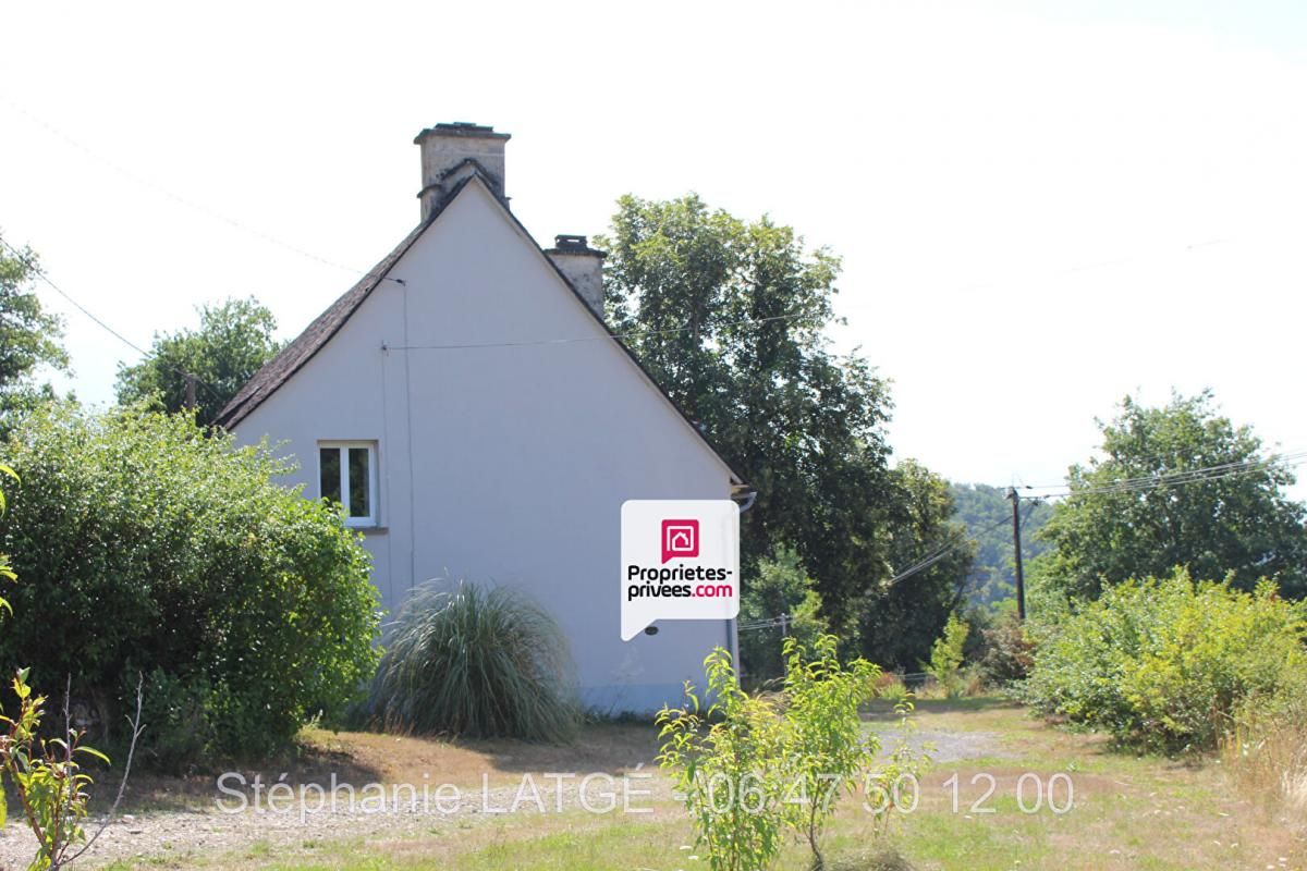 CHAMPS-SUR-TARENTAINE-MARCHAL Maison 6 pièce(s) 116.60 m2 + grange et dépendances Lanobre (15) 2