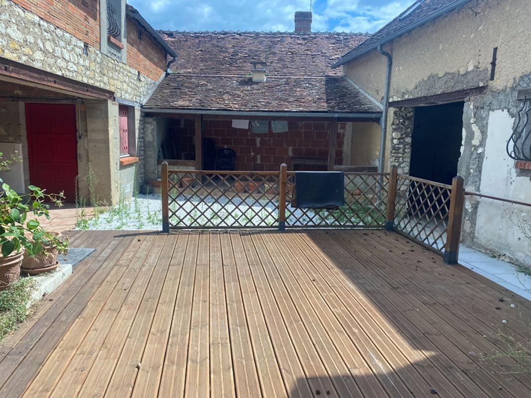 TOURNON-SAINT-PIERRE Maison Tournon Saint Pierre 4 pièce(s) 93 m2 2