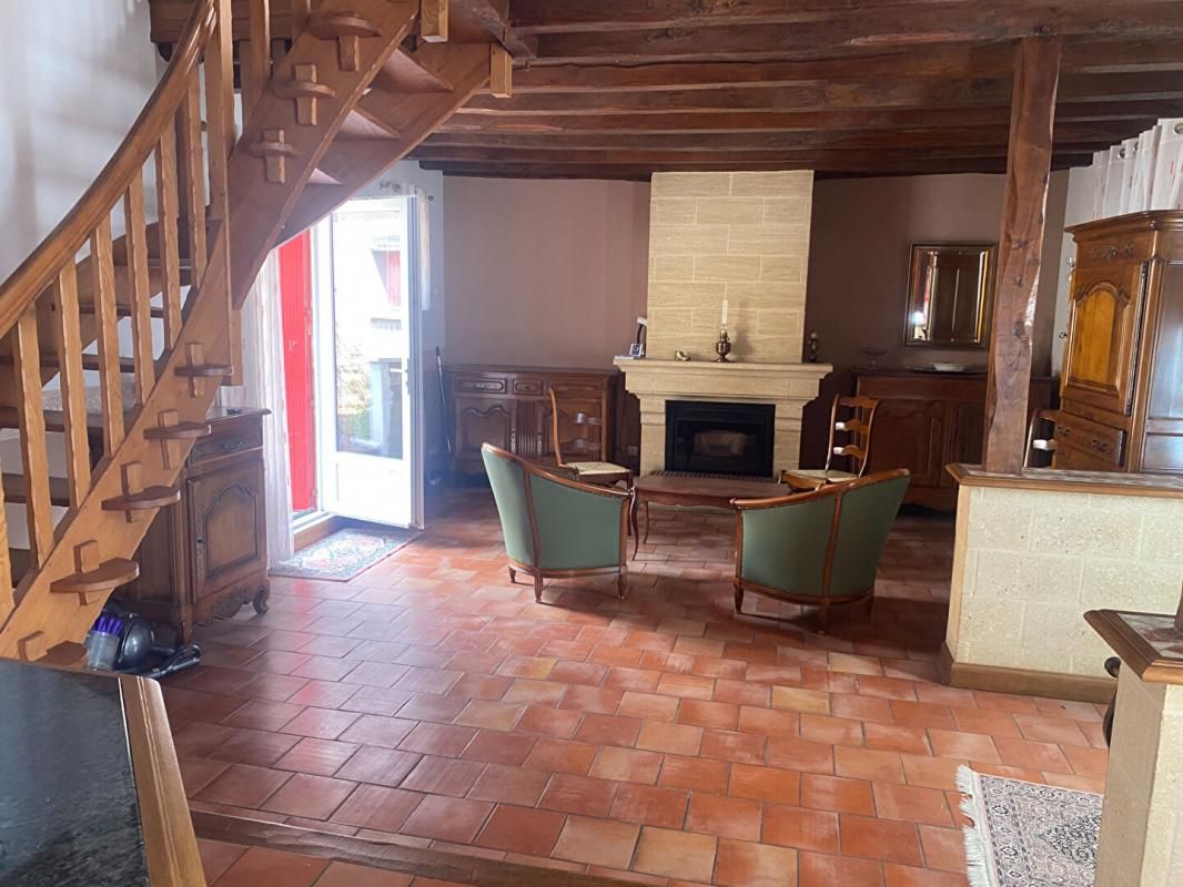 TOURNON-SAINT-PIERRE Maison Tournon Saint Pierre 4 pièce(s) 93 m2 3