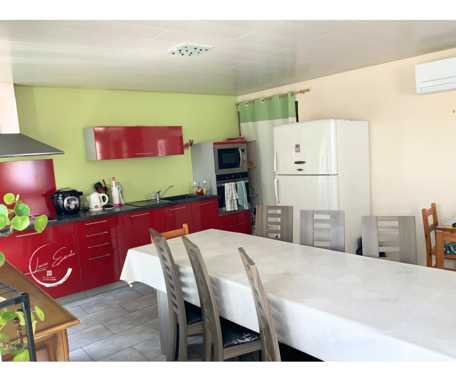 CHENERAILLES Maison familiale 5 chambres avec jardin et combles aménageables ? Chénérailles. Proche à 5 mins de Gouzon 3