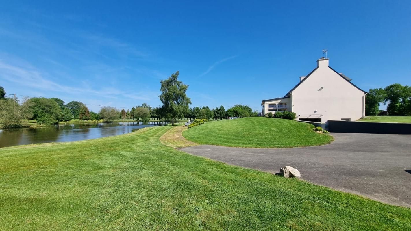 LA GACILLY Maison Pipriac 6 pièce(s) 180 m2 4