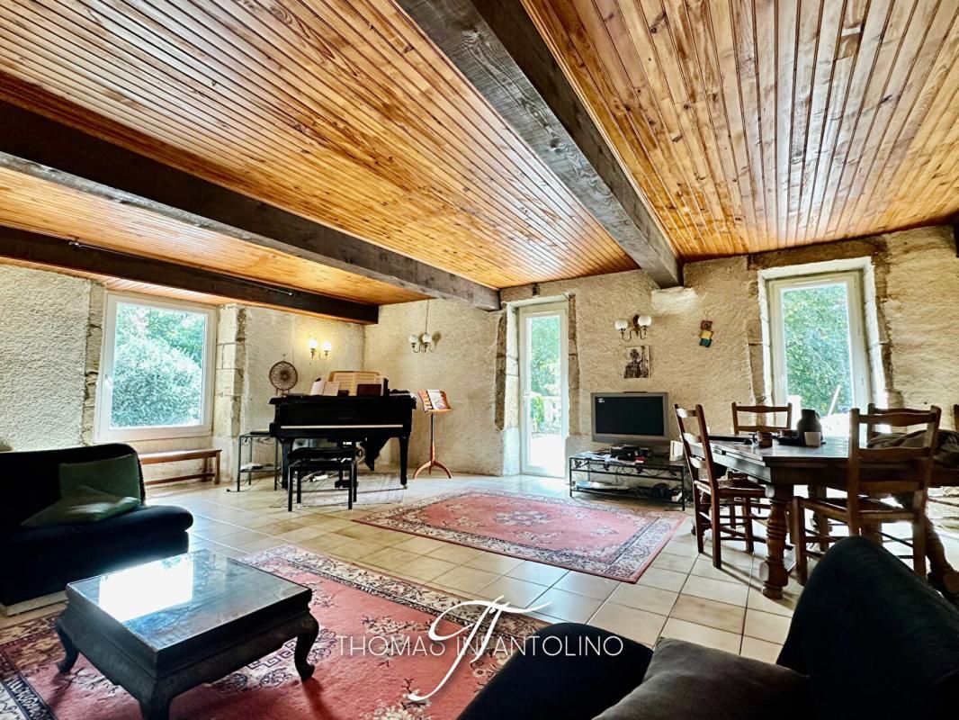 BROUSSES-ET-VILLARET EN EXCLUSIVITE - LOT DE DEUX MAISONS - PARCELLE DE 7300 M2 environ - VISITE VIRTUELLE DISPONIBLE SUR DEMANDE 4