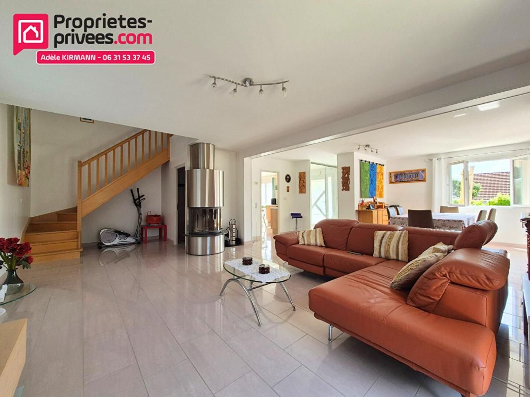 COLLONGES Maison 170m2 - Collonges 01550 - 679'000 4