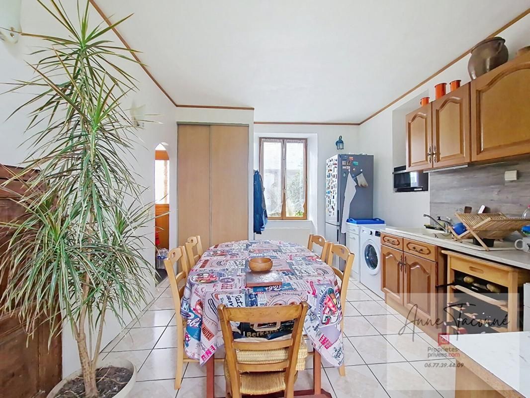 ANGERVILLE Maison 4