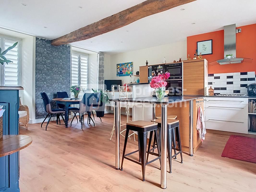 Maison Bressuire 205 m2