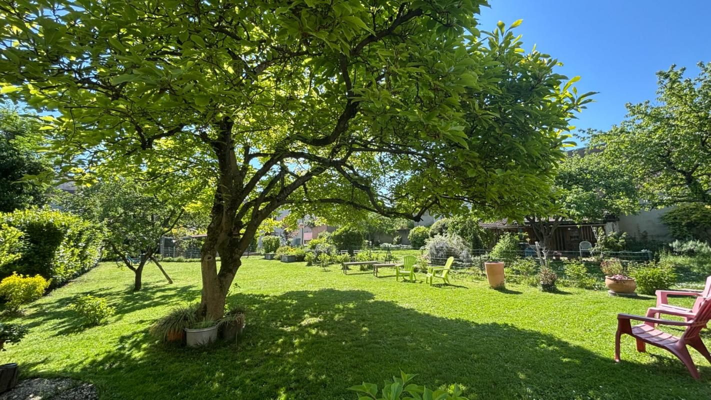 COLMAR Maison Colmar 10 pièce(s) 250.75 m2 3