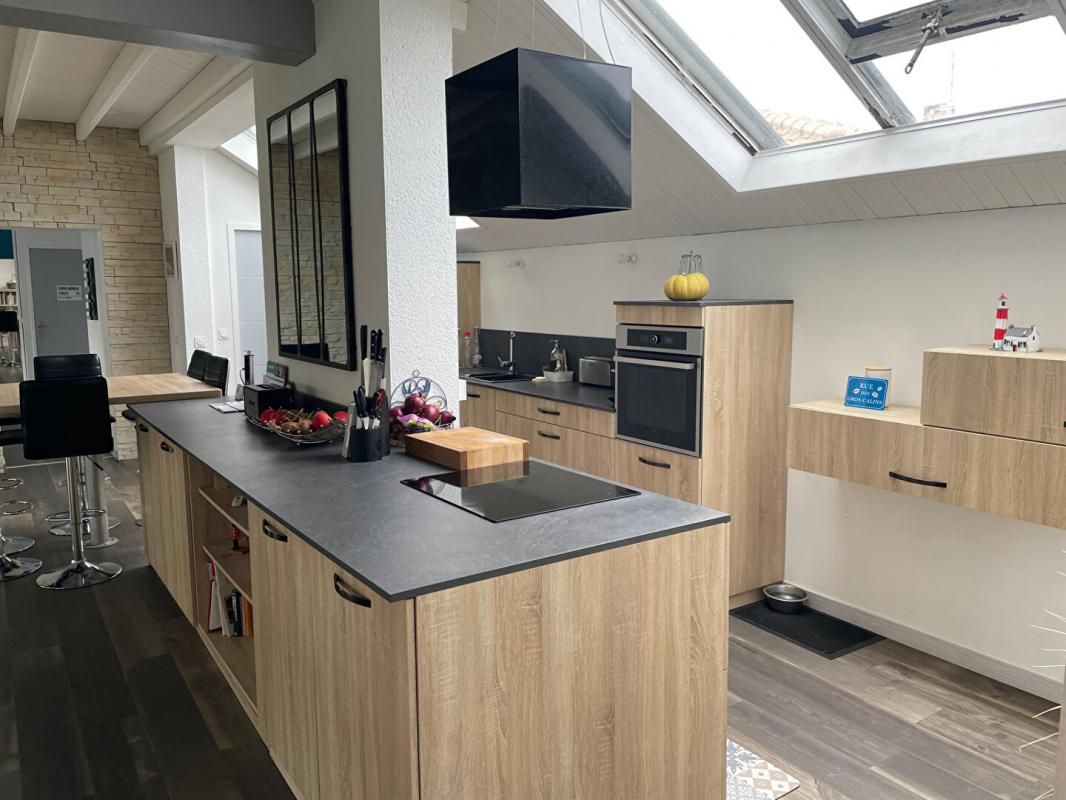 LA BERNERIE-EN-RETZ Maison La Bernerie En Retz 8 pièce(s) 255 m2 4