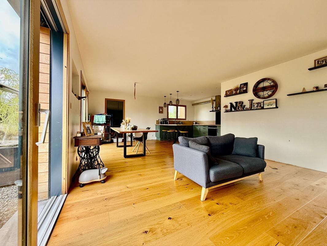 FRESNEY-LE-PUCEUX Maison Fresney Le Puceux 6 pièces 124 m2 2