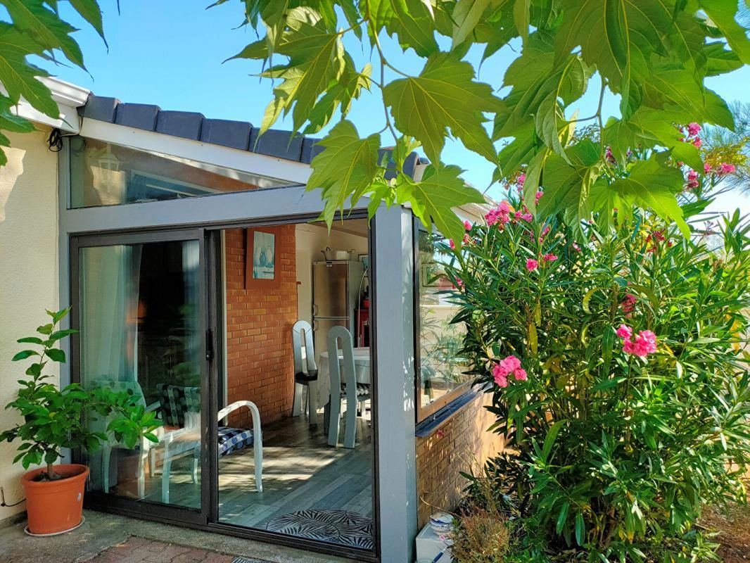 SAINT-LOUBES MAISON 160 M² - 8 PIECES - 5 CHAMBRES - VERANDA - TERRAIN 700 m² 3