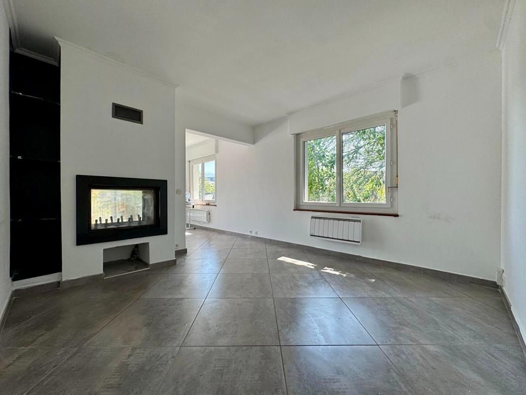 THONON-LES-BAINS EXCLUSIVITÉ THONON Villa T5 175 m² avec piscine, 1.378m² de terrain , secteur calme (74200) 2