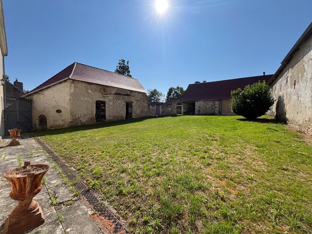 ECUEILLE Maison Ecueille 7 pièce(s) 250 m2 2