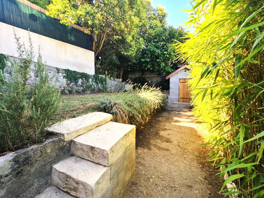 ALES Maison de ville des années 20 rénovée - Jardin, garage, studio indépendant 2