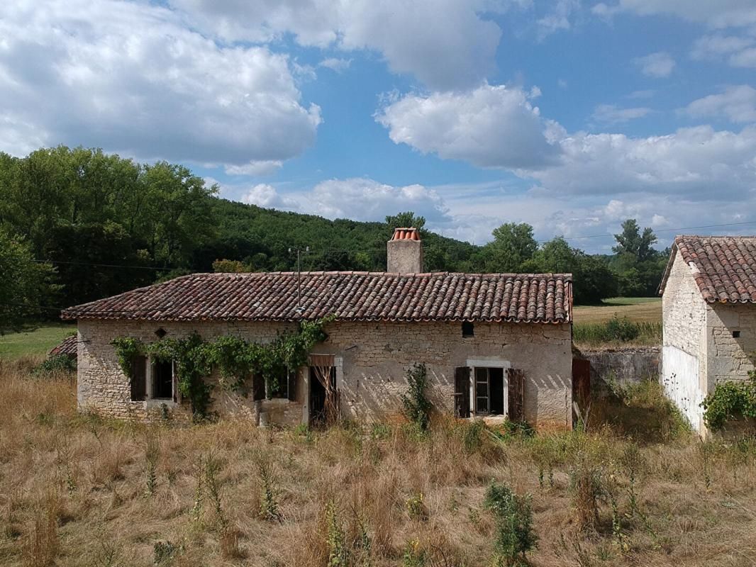 PUYLAROQUE Ancienne ferme en pierre 2