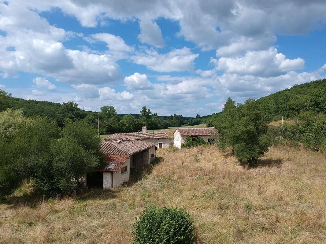 PUYLAROQUE Ancienne ferme en pierre 4