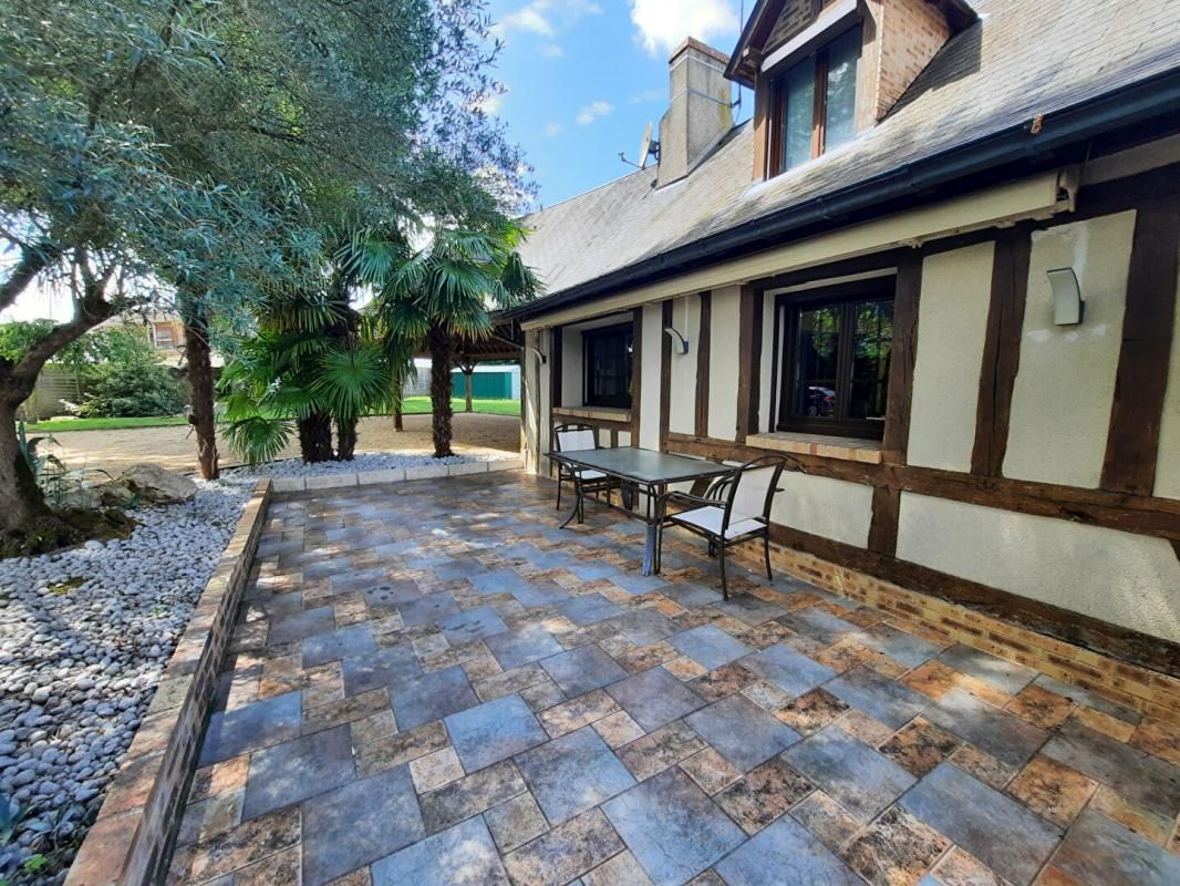 MOREE Bien comprenant longère , maison d'invités , piscine avec abri 4