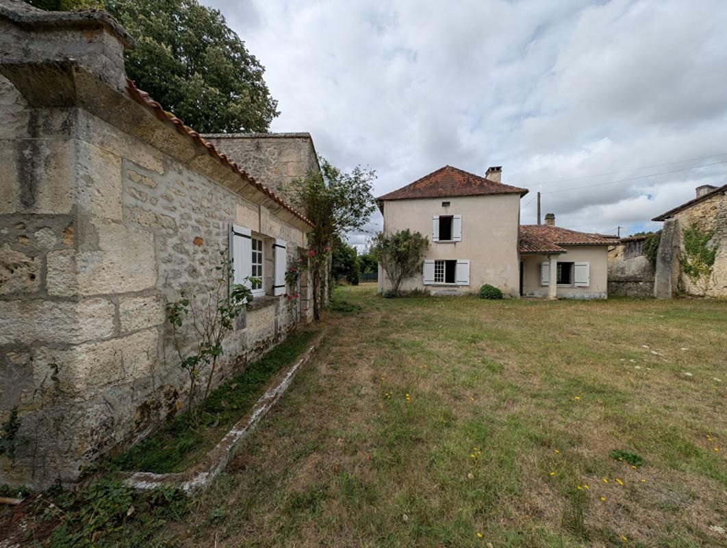 LA CHAPELLE-MONTABOURLET Maison La Chapelle Montabourlet 7 pièce(s) 190 m2 2