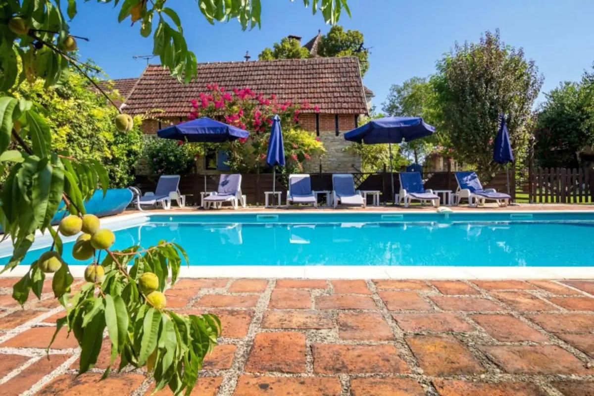 CAVAGNAC EXCEPTIONNELLE PROPRIÉTÉ DE CHARME DE 12 PIÈCES - AVEC PISCINE SUR UN TERRAIN DE 3245 m² -IDÉALE PROJET TOURISTIQUE OU RÉSIDENTIEL 2