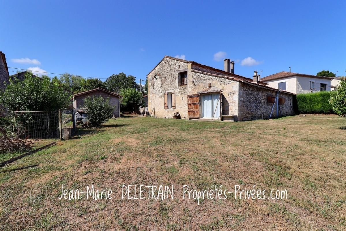 LA ROQUILLE MAISON EN PIERRE AVEC FORT POTENTIEL D'EXTENSION 4