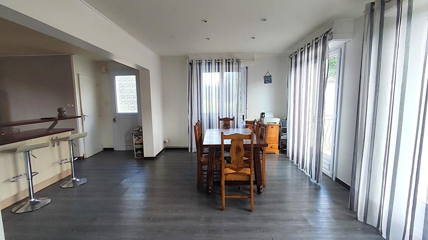 GELOS À VENDRE Spacieuse maison familiale de 154 m² à Gelos 4