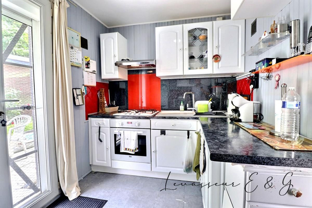 BURY BURY 60250 - plain pied 3 chambres sur 1526m² avec garage 4