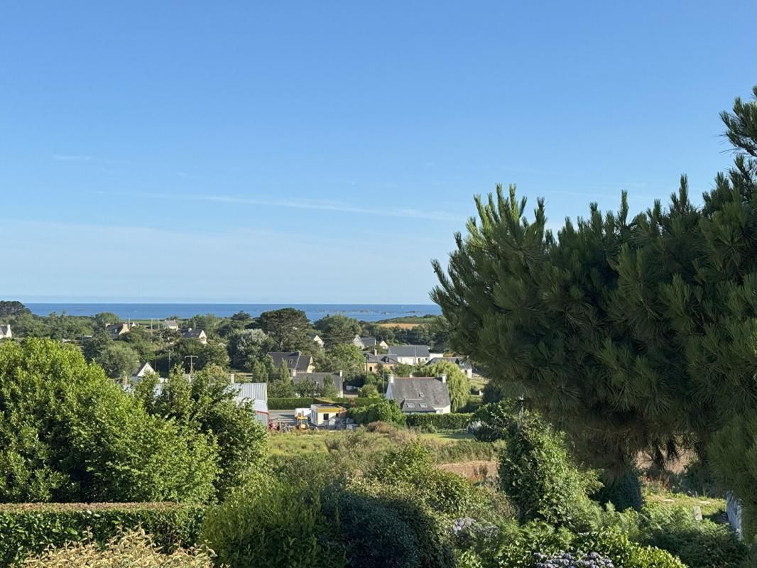 PLEUBIAN Maison avec dépendance et vue dégagée sur le Sillon du Talbert , Presqu'île Sauvage (entre Tréguier et Paimpol) 4