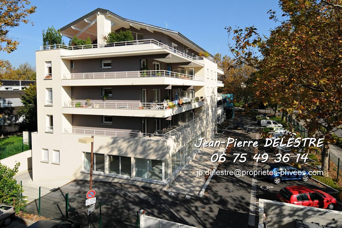 GRENOBLE APPARTEMENT 3 PIECES  de 67 m² TERRASSE SECTEUR JEAN PERROT - GRENOBLE 2