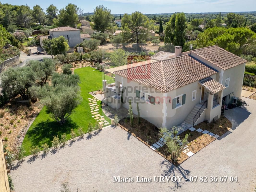 SAINT-REMY-DE-PROVENCE Propriété de charme 300 m² au coeur des Alpilles avec piscine et jardin paysagé 2