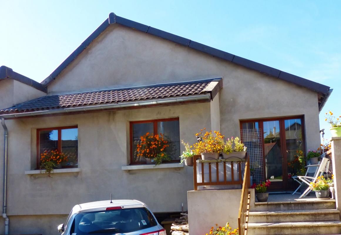 LE BEAGE Maison Le Beage 8 pièce(s) 186 m² 2