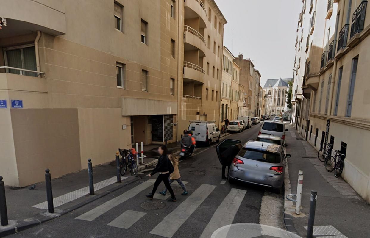 MARSEILLE-5E-ARRONDISSEMENT Place de parking MARSEILLE 5E 2