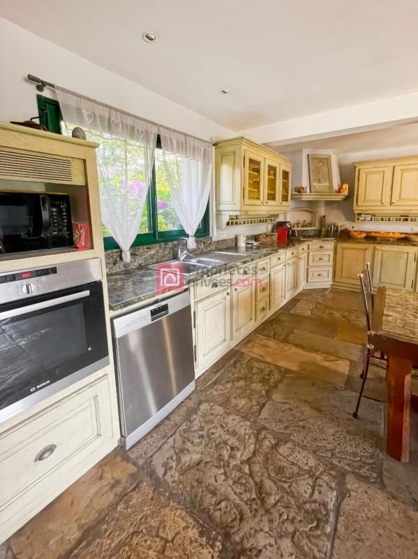 BASSUSSARRY Maison Bassussarry 5 pièce(s) 180 m2 4