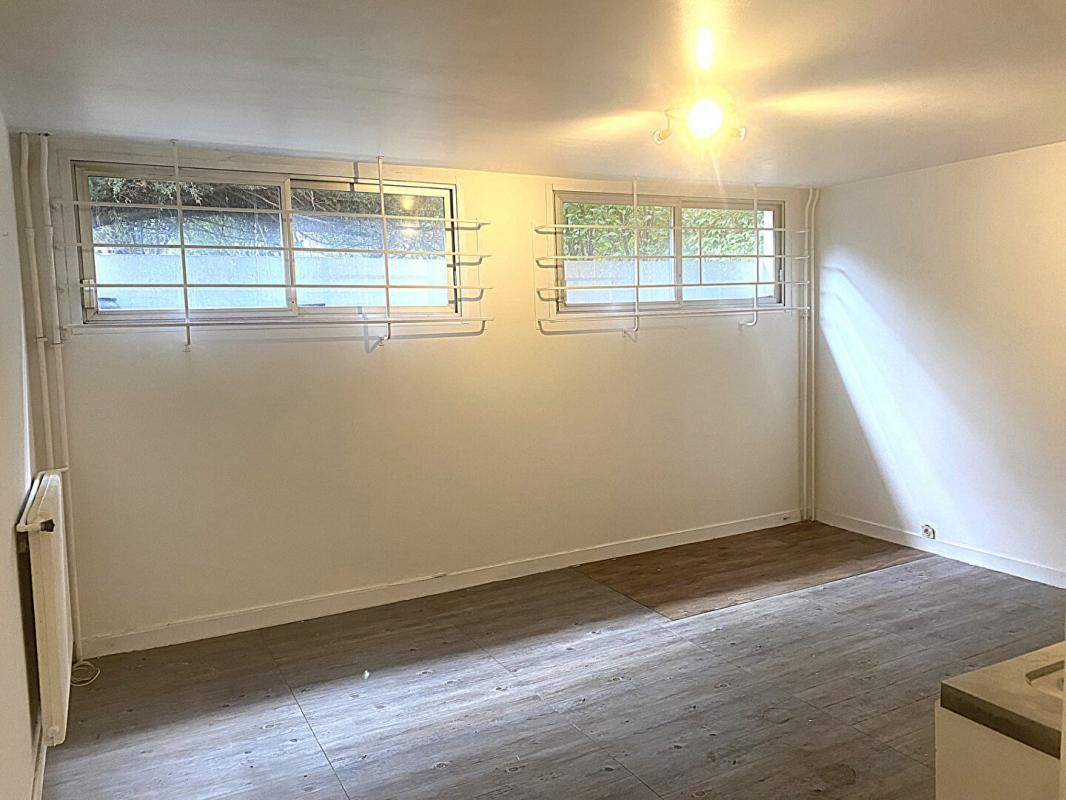Souplex 1 pièce (à rénover) à vendre à Neuilly-sur-Seine