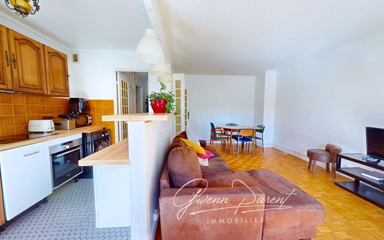 CHILLY-MAZARIN Appartement Chilly Mazarin 3P, 2 chambres, balcon, cave, parking 1