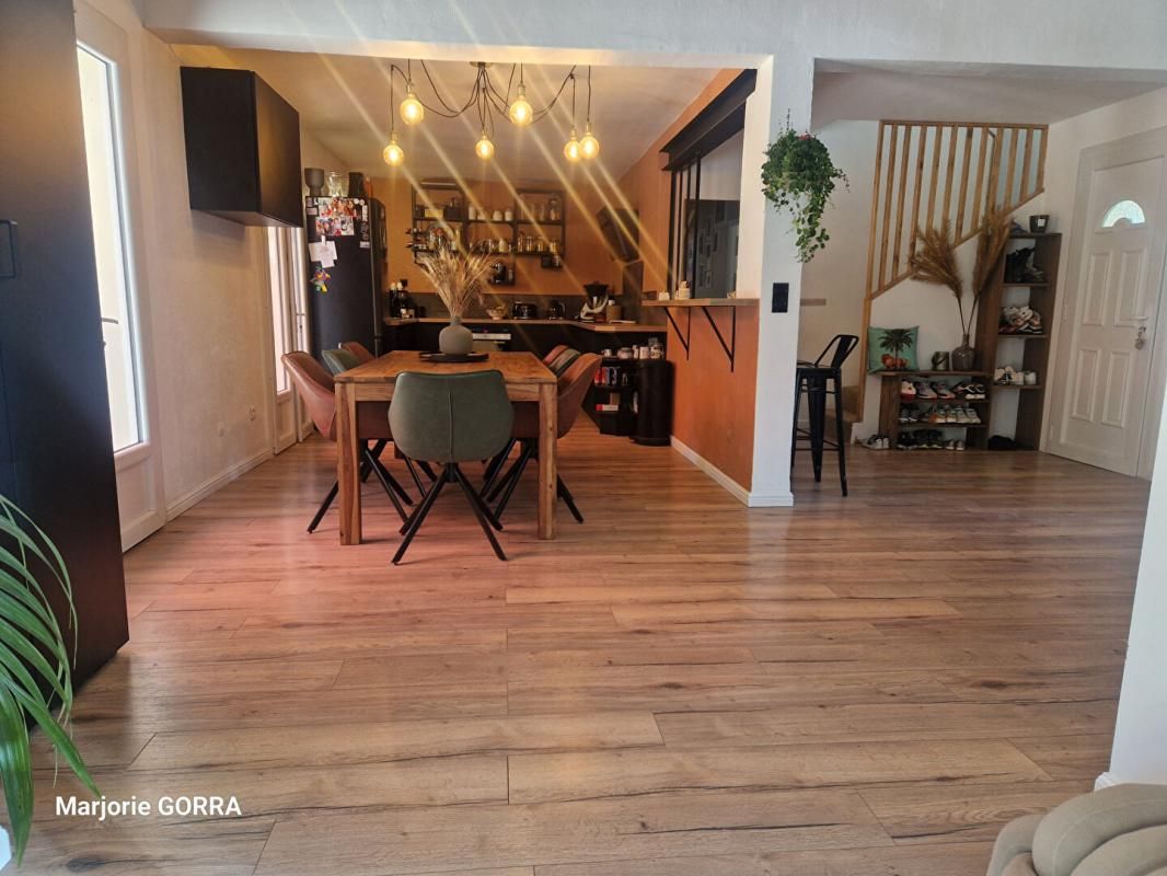 ROUGIERS VILLA T4 SUR 1322 M² DE TERRAIN 4