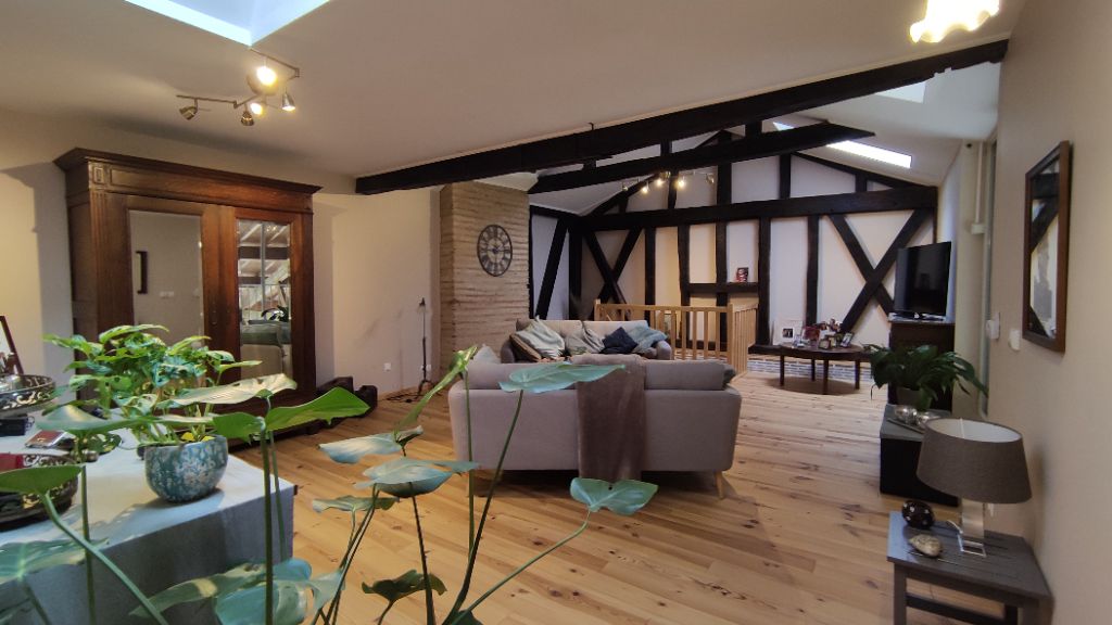 CASTELJALOUX Maison composée de 3 logements et 2 séchoirs en campagne 4