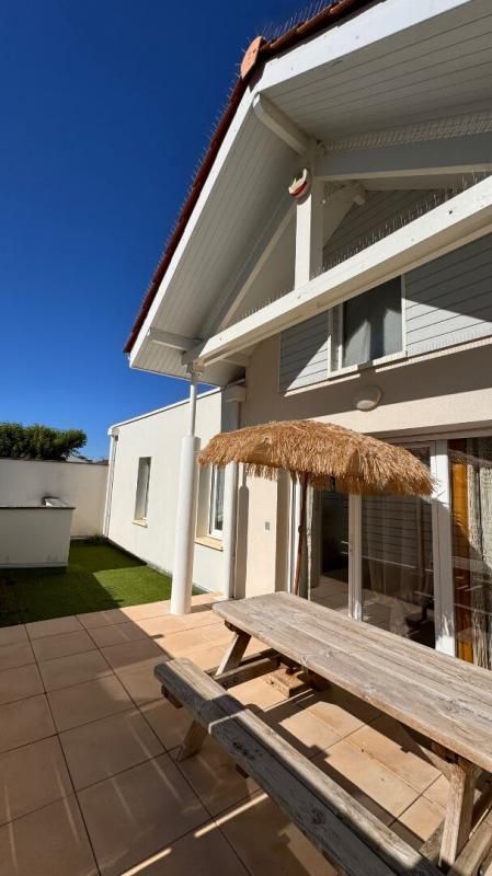 ARES APPARTEMENT / MAISON DE VILLE TYPE 3 2
