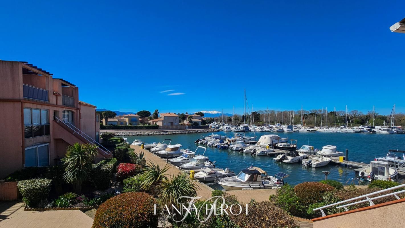SAINT-CYPRIEN Saint-Cyprien - Appartement avec parking privé vue marina 2