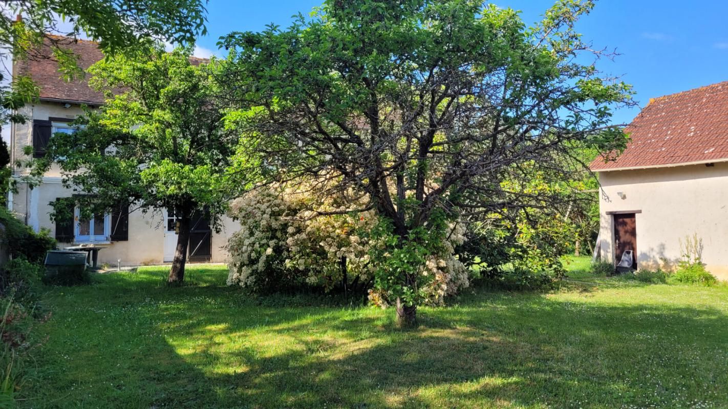 Maison St Germain sur Avre 6 pièce(s) - 155.67m2 + 24 M2-5 chambres - Jardin - PRIX 275 000 HAI