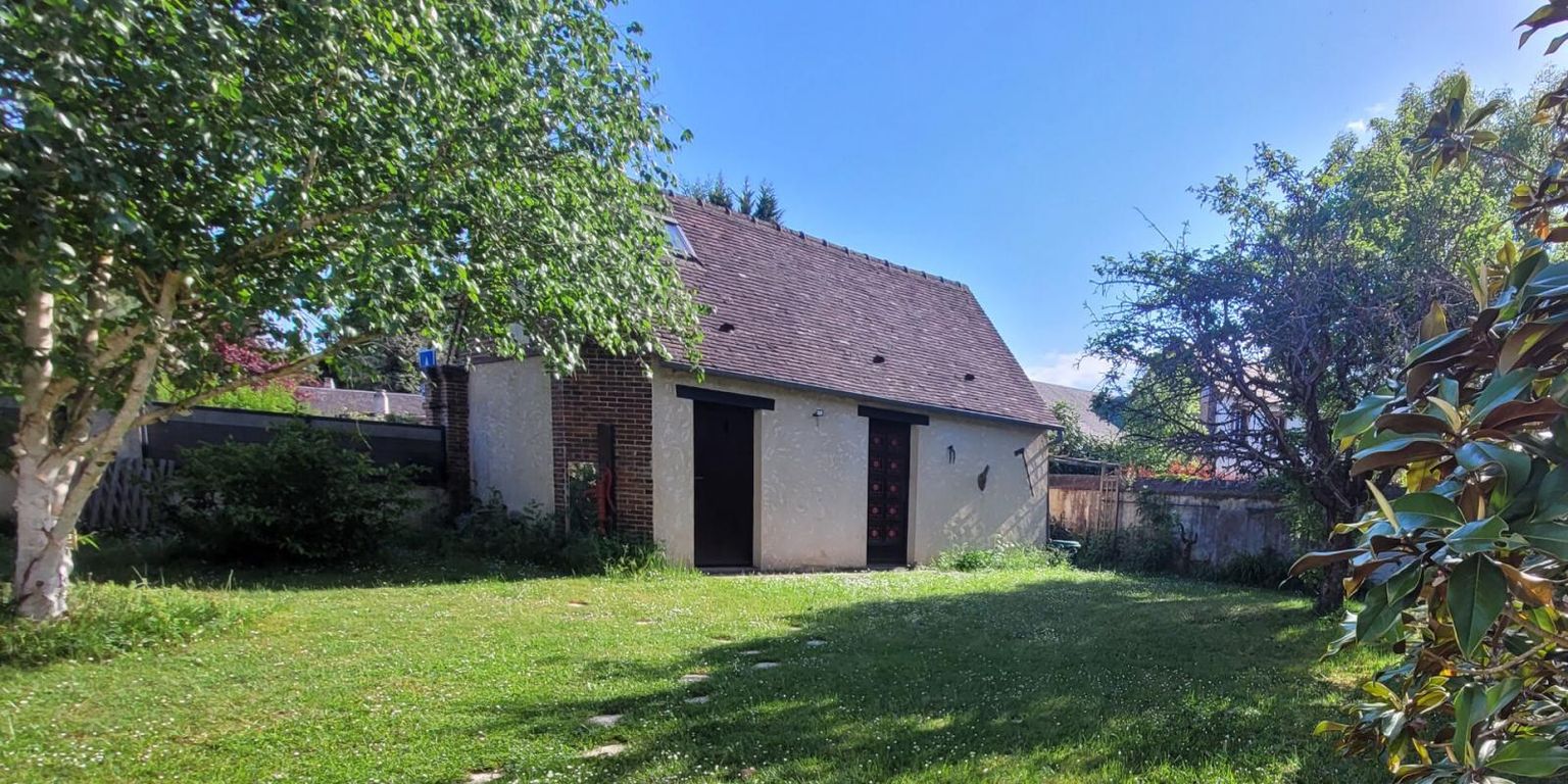 SAINT-GERMAIN-SUR-AVRE Maison St Germain sur Avre 6 pièce(s) - 155.67m2 + 24 M2-5 chambres - Jardin - PRIX 275 000 HAI 3