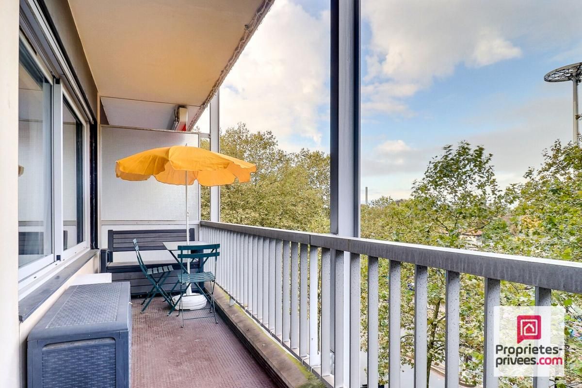 PARIS-16E-ARRONDISSEMENT Appartement 4 pièce(s) 104.50 m2 2