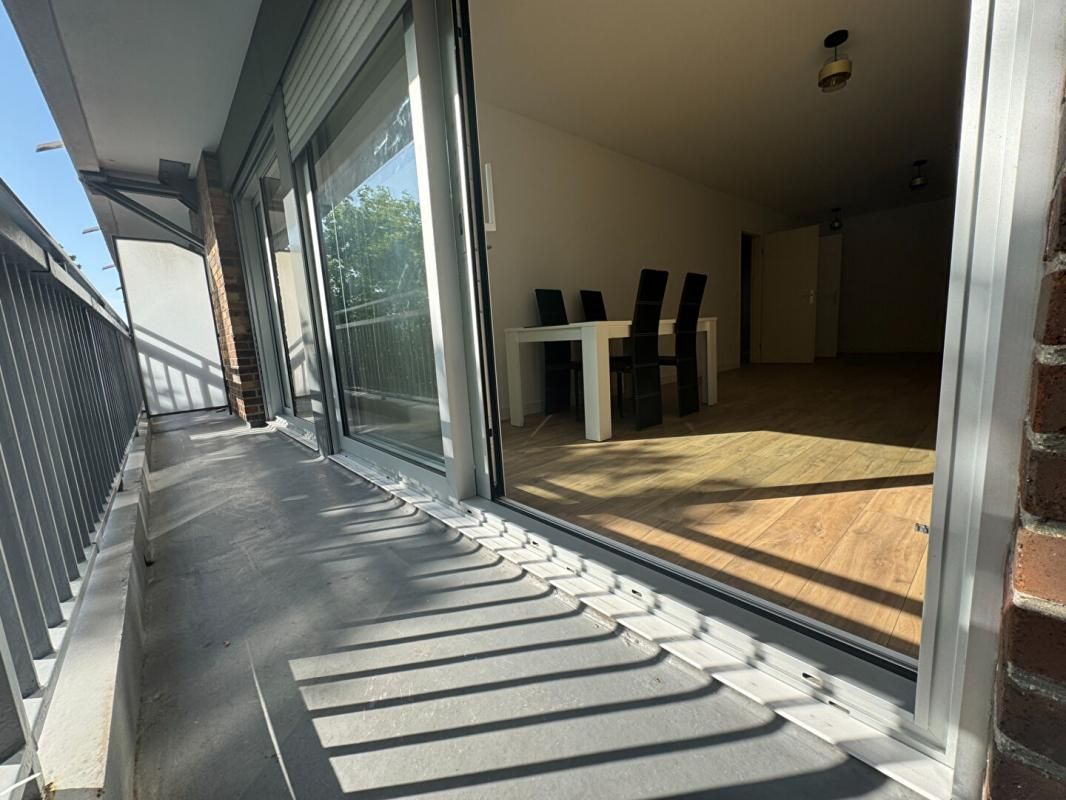 LILLE Appartement Lille 97m2  3 chambres , 2 salles de bain, Balcon+ Parking -Quartier Vauban-Cormontaigne 1