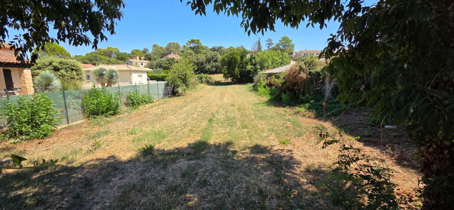 SABRAN SABRAN: Terrain constructible 842 m2 1
