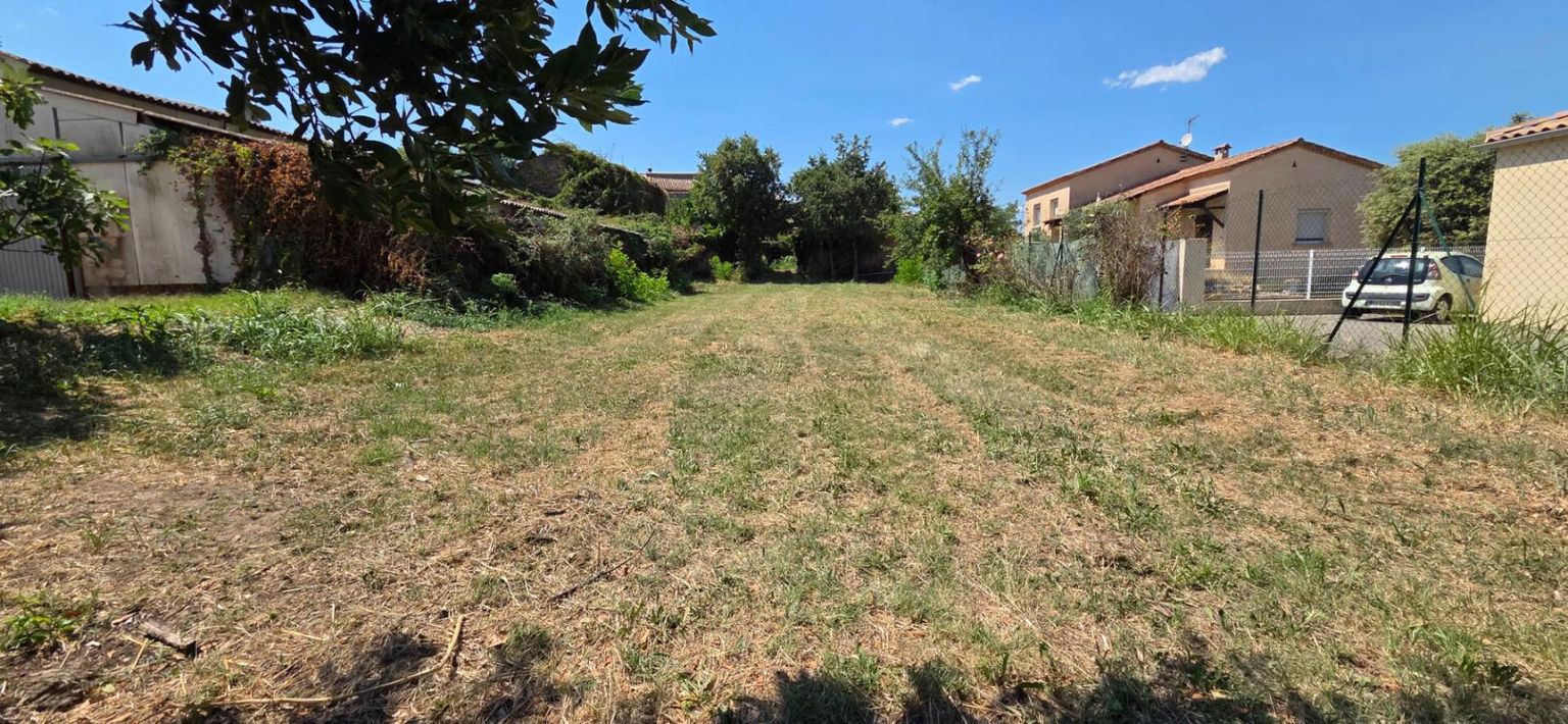 SABRAN SABRAN: Terrain constructible 842 m2 2