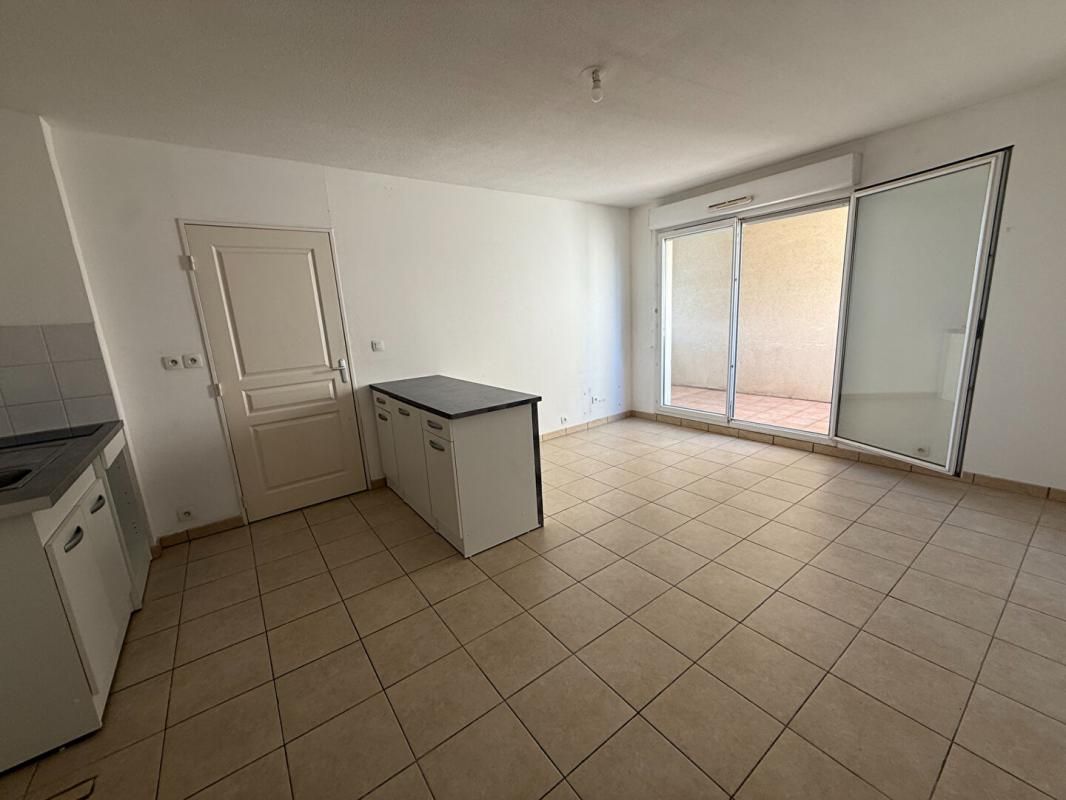 Appartement T2 avec terrasse et parking